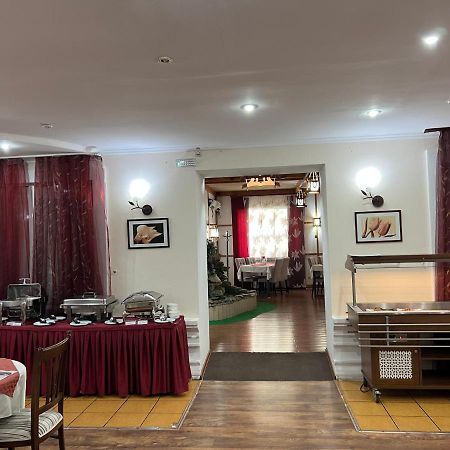 Green Hotel 阿特劳 外观 照片