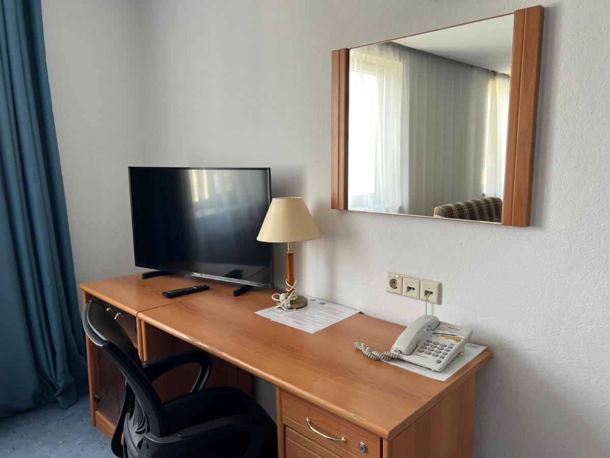 Green Hotel 阿特劳 外观 照片