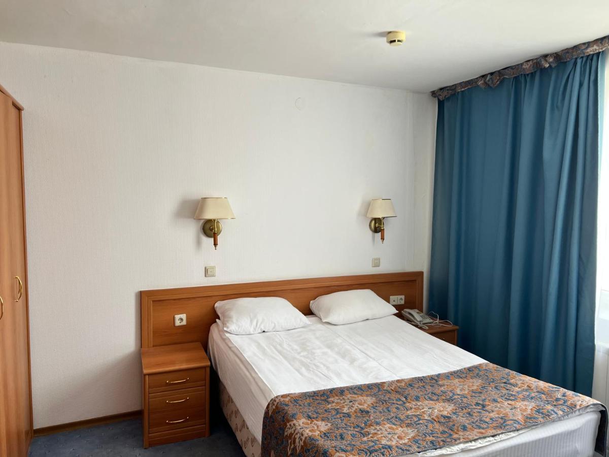 Green Hotel 阿特劳 外观 照片