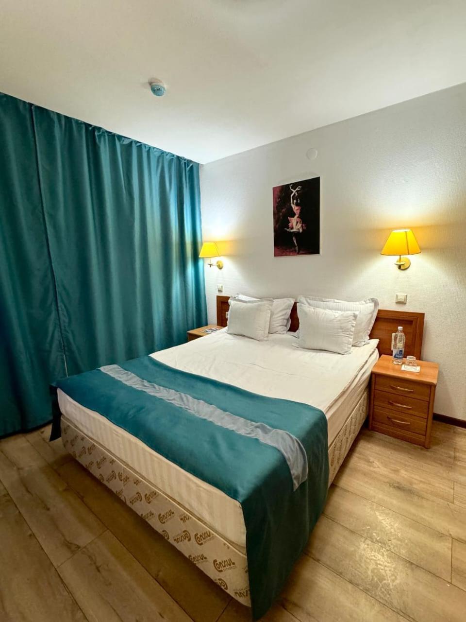 Green Hotel 阿特劳 外观 照片