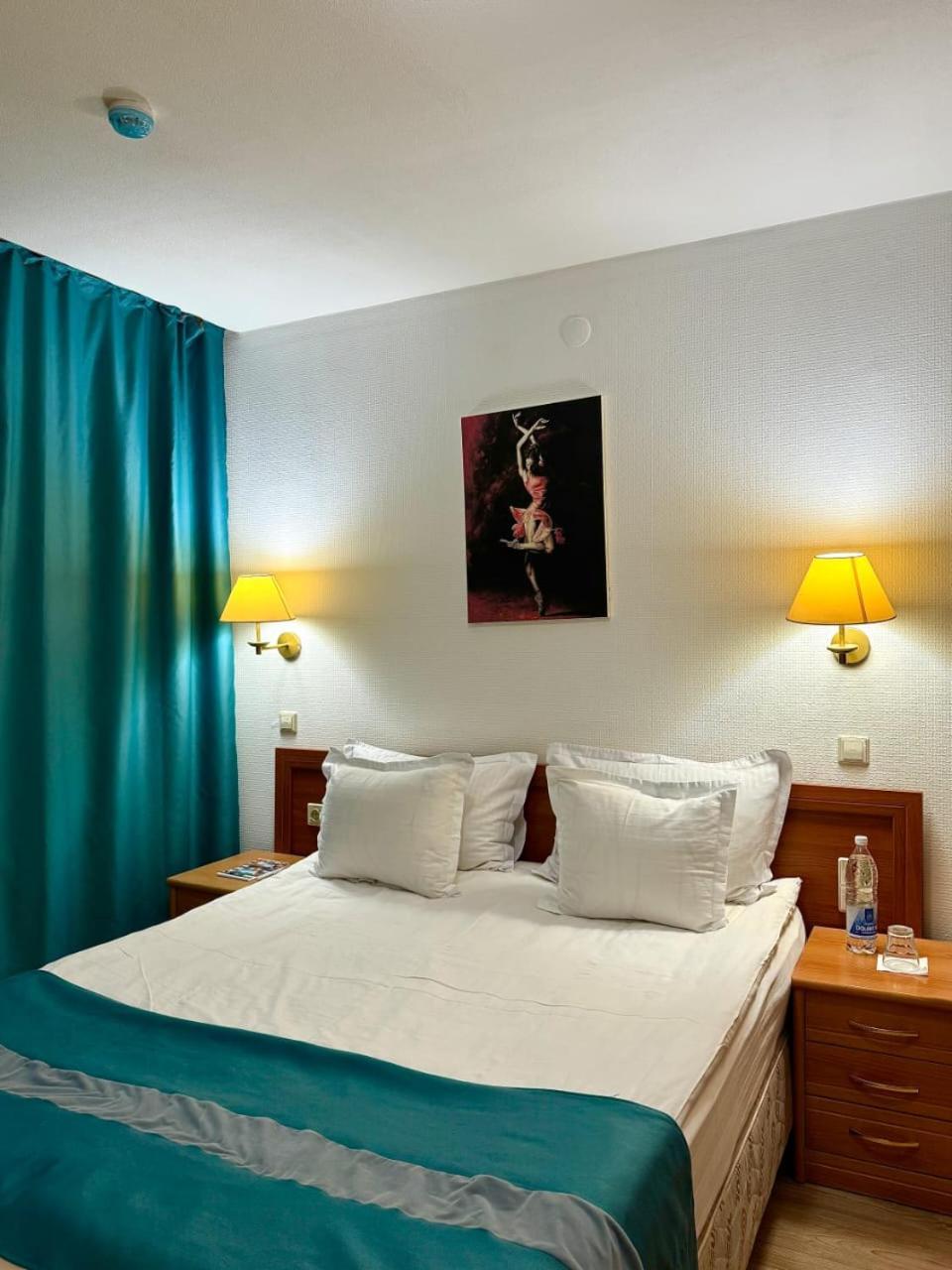 Green Hotel 阿特劳 外观 照片