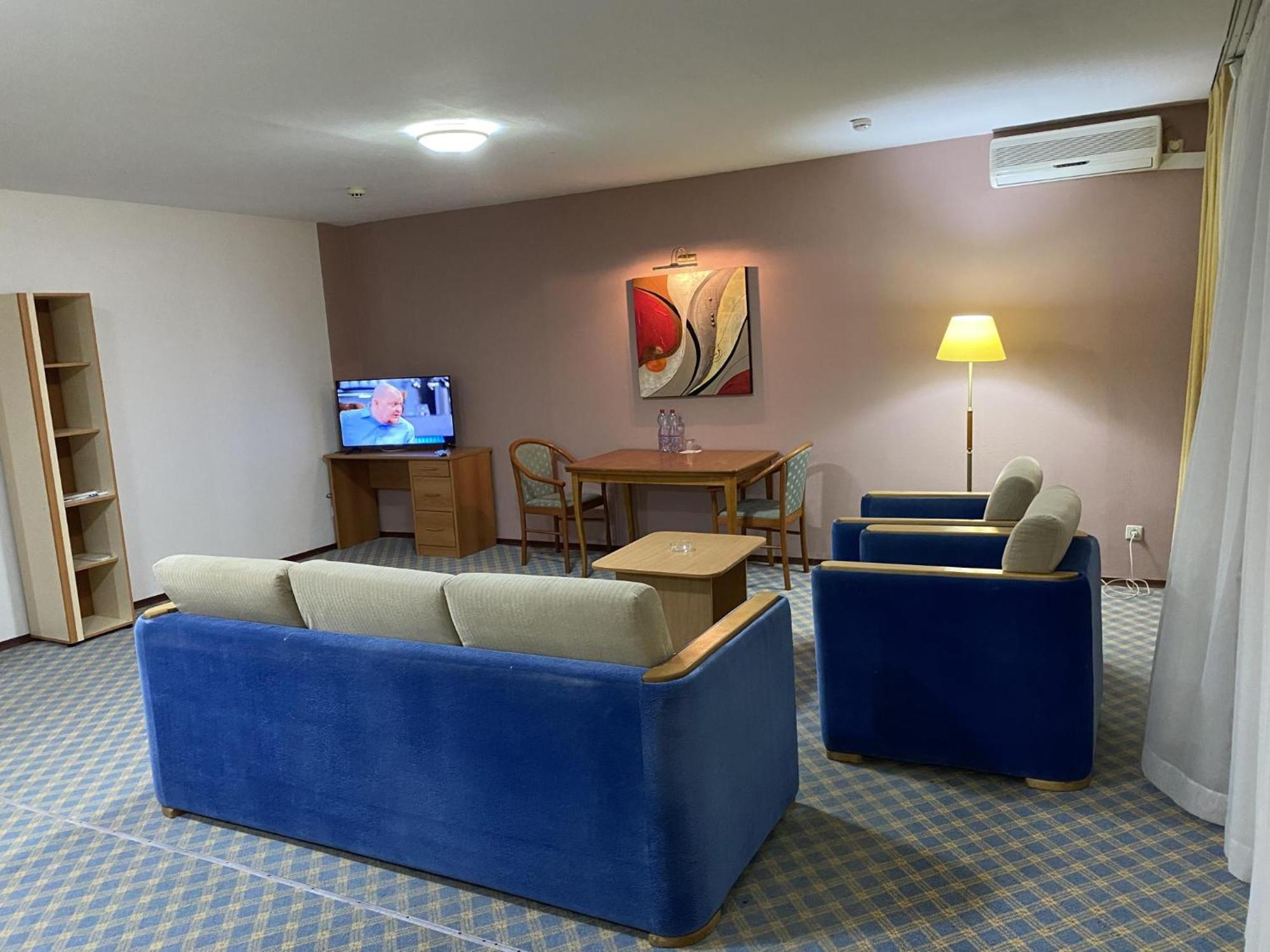 Green Hotel 阿特劳 外观 照片